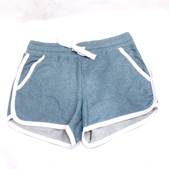 LOVE ME Green Shorts NWT - Picture 5 of 6